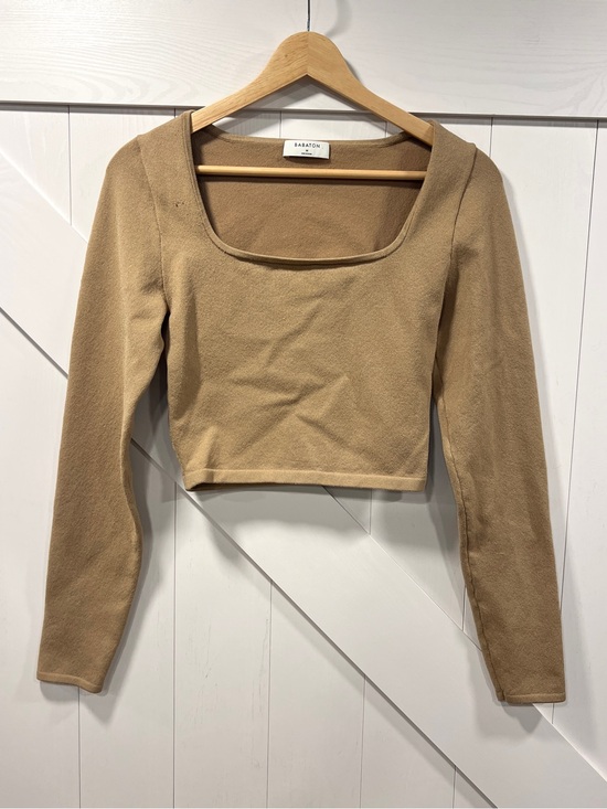 Babaton Tops - Babaton Aritzia Beige Crop Long Sleeve